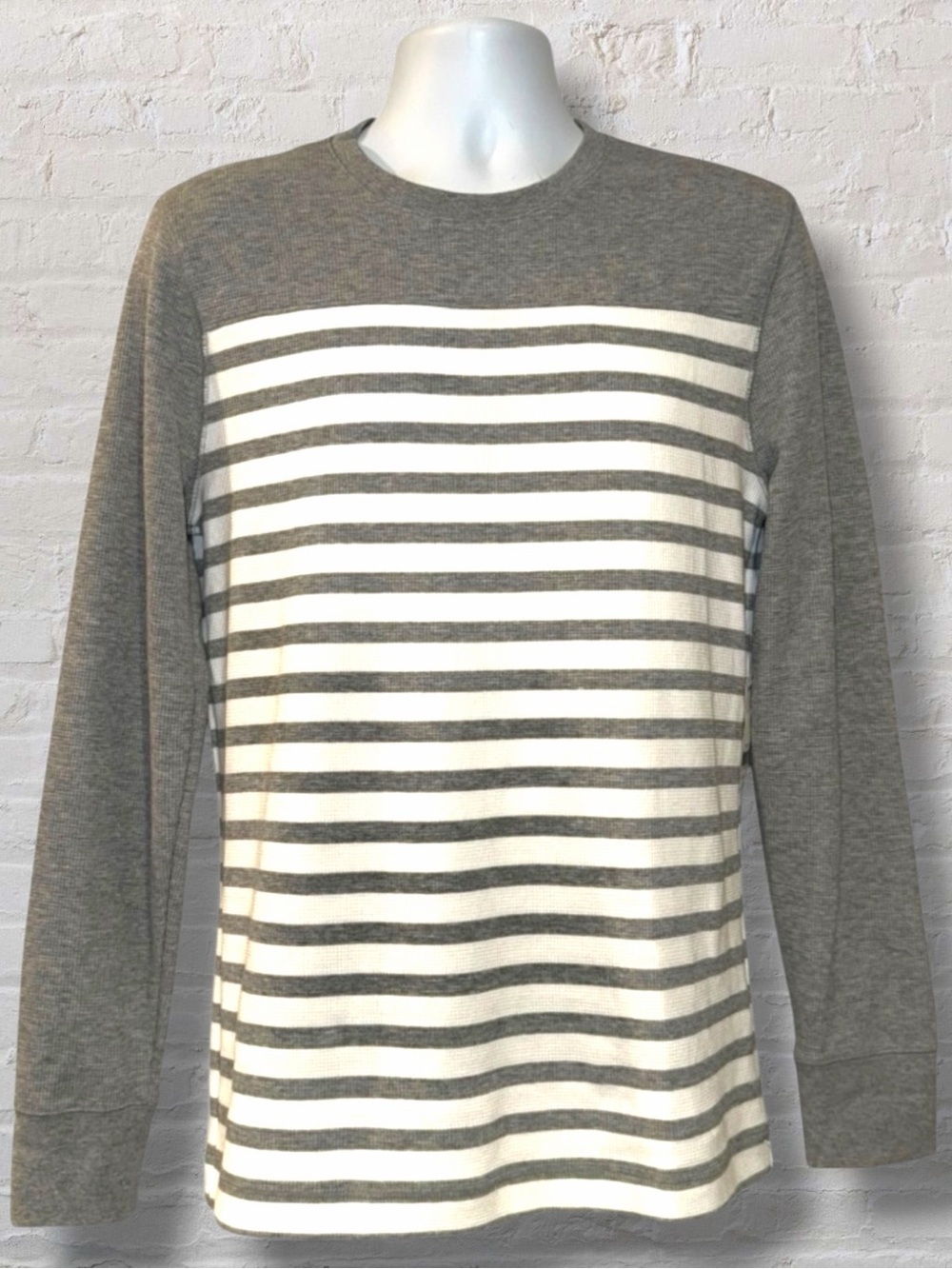 Banana Republic Men’s Pullover Long Sleeve Stripe Crewneck Gray White NWT Size M